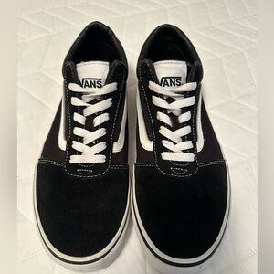 Vans Men's Classic Black and White Sneakers